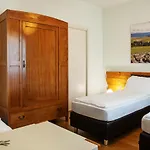 Via Verdi 3*