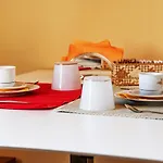 Via Verdi Couette-café Vago