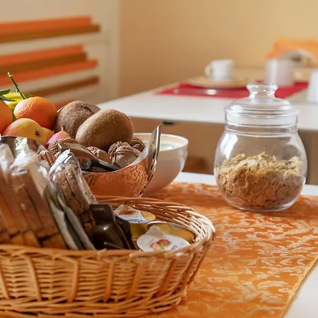 Via Verdi 3*