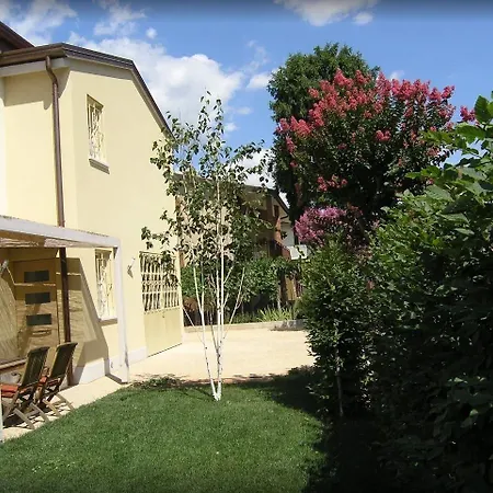 Via Verdi Panzió Vago